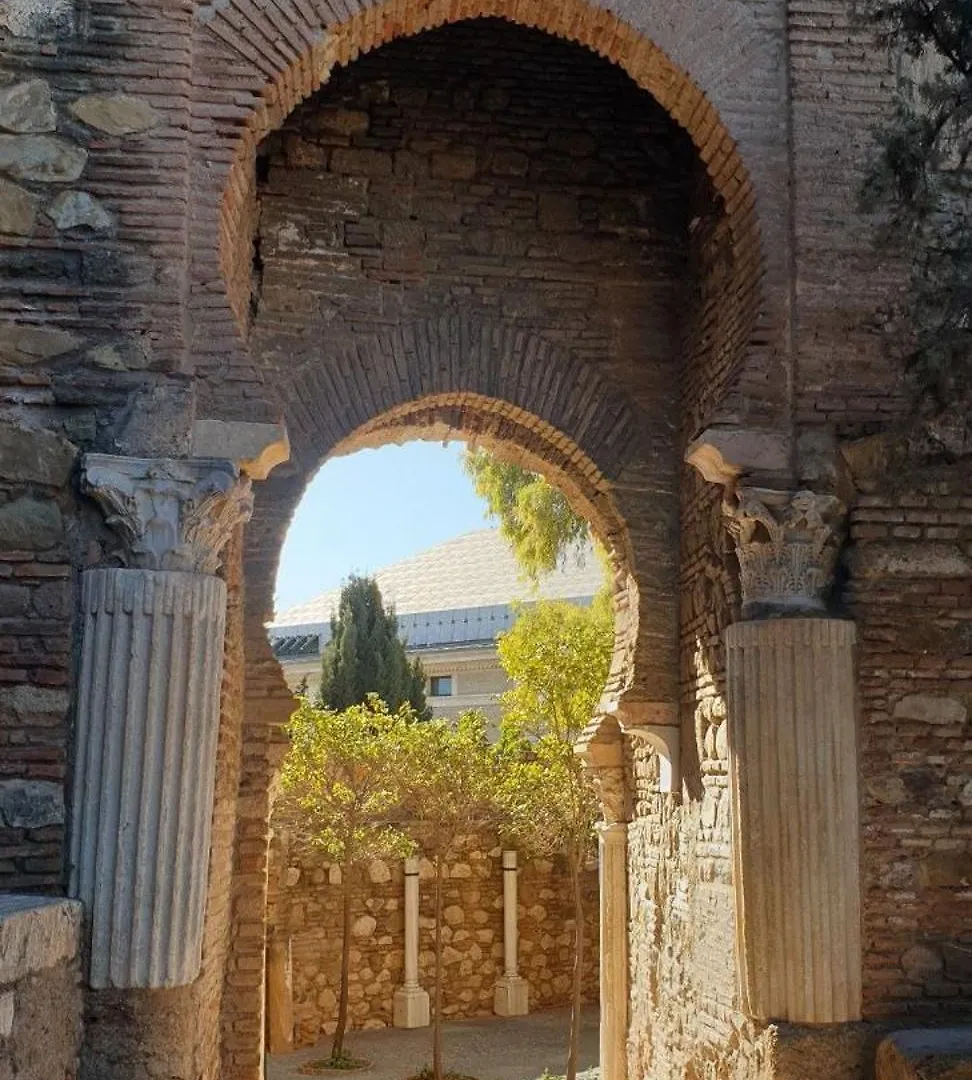 Apartamento La Bella Escondida Piscina Campo De Golf Solarium Y Parking En Centro Historico Málaga