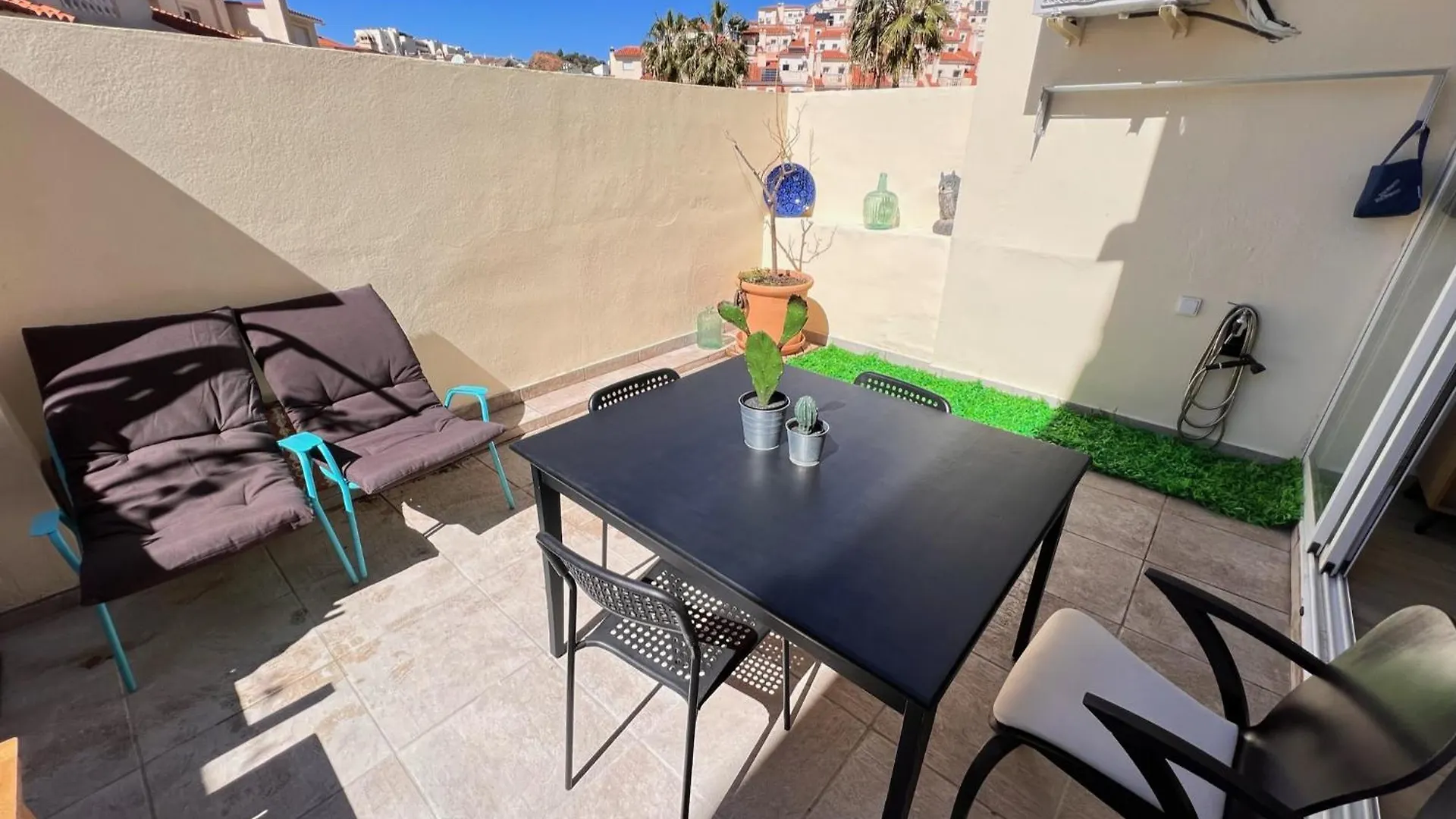 Apartamento La Bella Escondida Piscina Campo De Golf Solarium Y Parking En Centro Historico Málaga 0*,  España