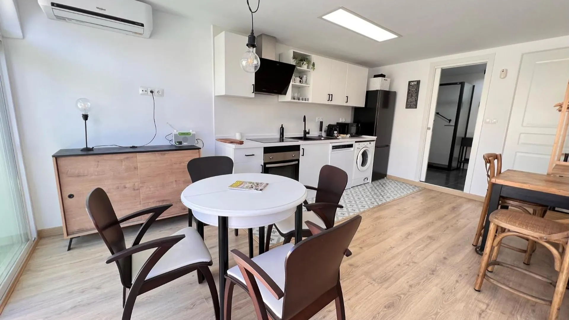 Apartamento La Bella Escondida Piscina Campo De Golf Solarium Y Parking En Centro Historico Málaga